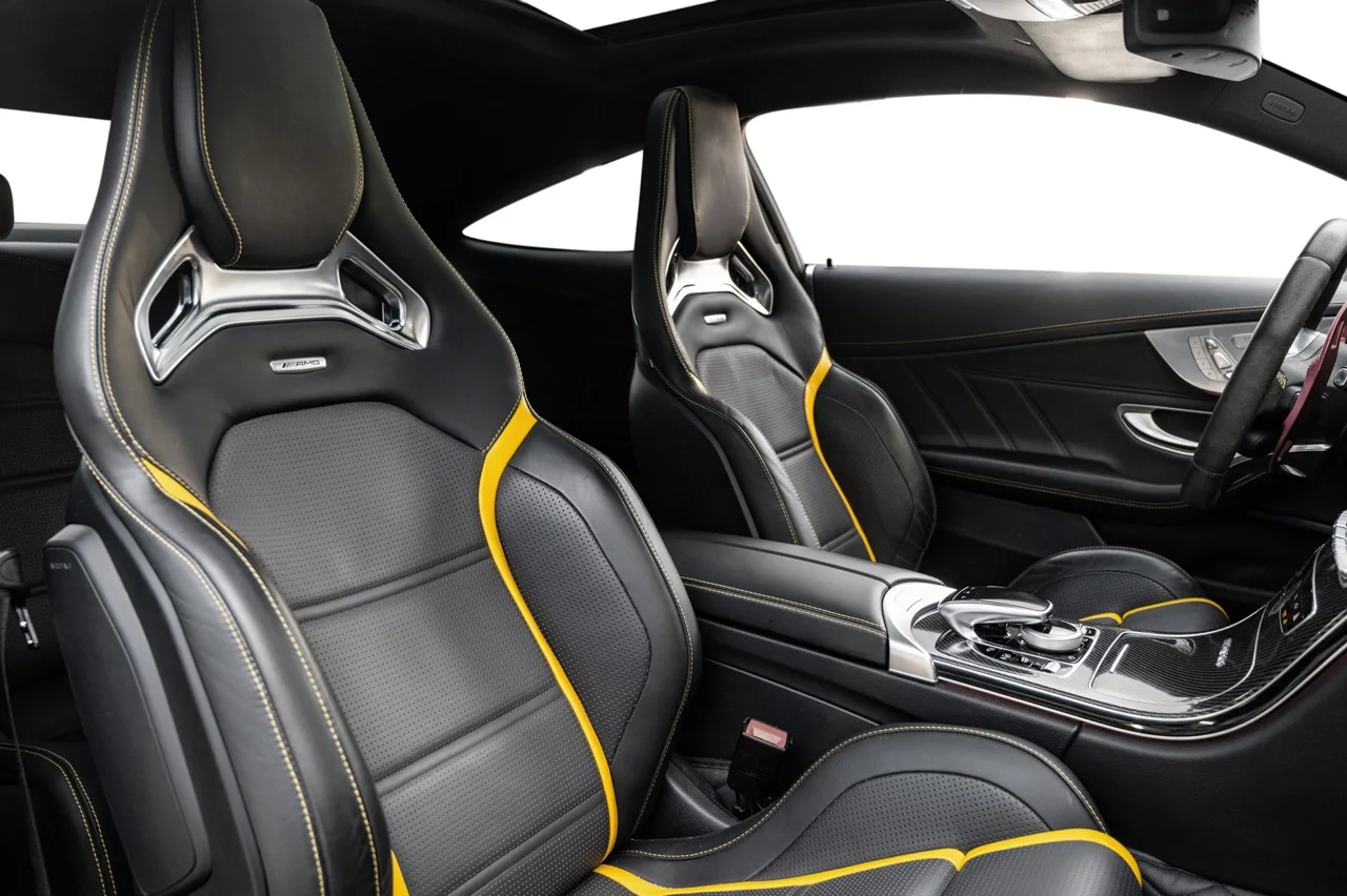 Mercedes-AMG C63 S Coupé (svart) – bilde 5